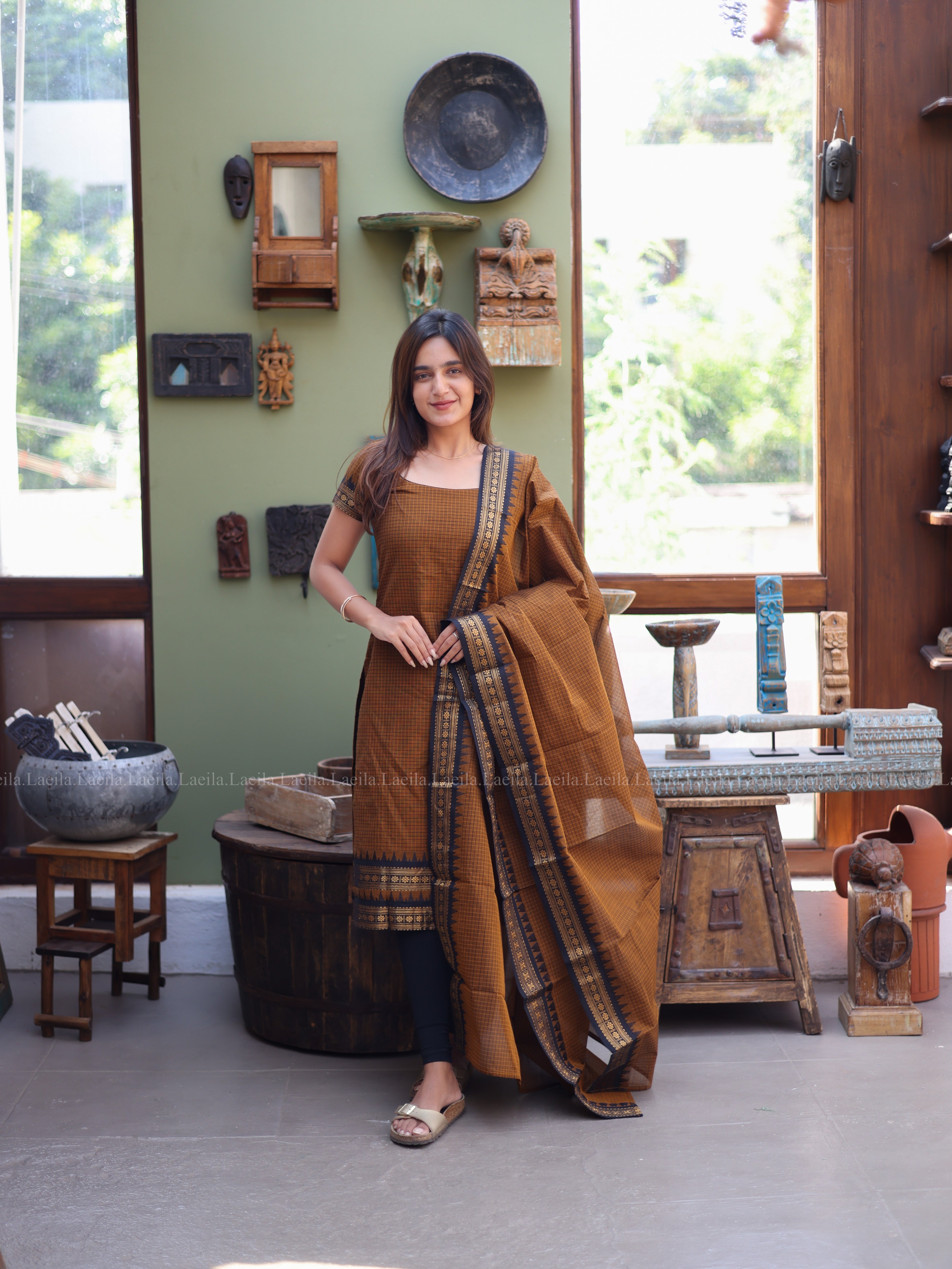 Brown Checked & Black Border Kanchi Cotton Top & Dupatta